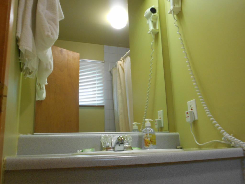 Motel Olympic Квебек Екстериор снимка