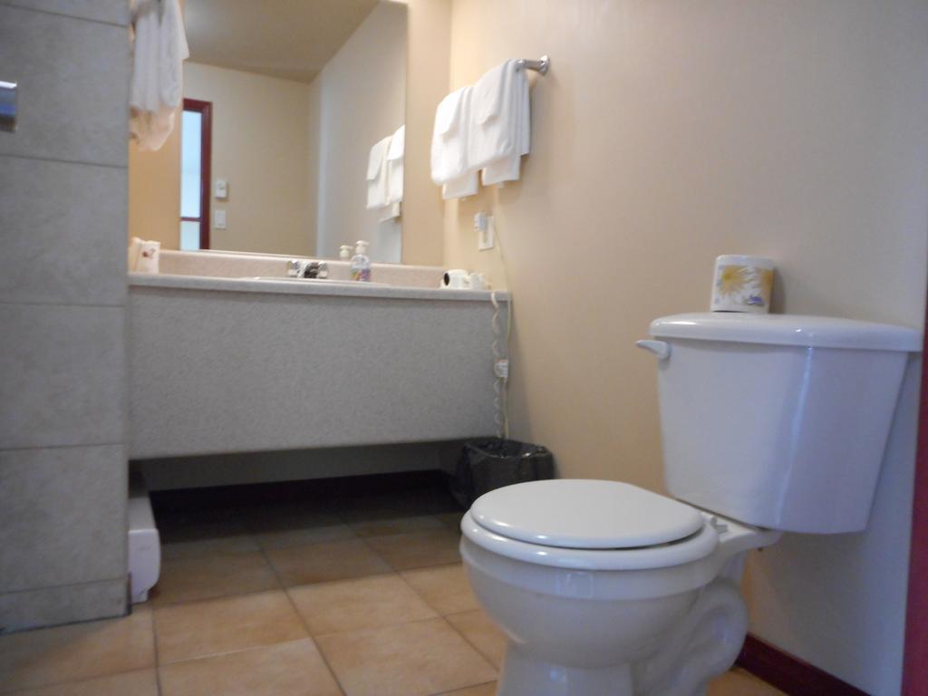 Motel Olympic Квебек Екстериор снимка